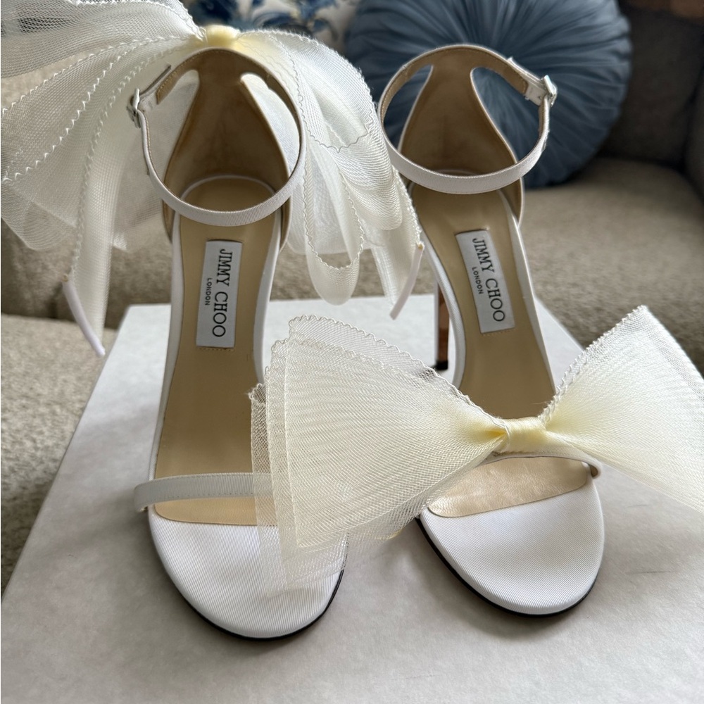 Jimmy Choo Aveline 100 Bow Pumps – Size 40 Ivory Cream